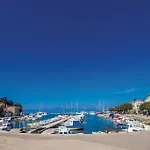 Amazing Apartment In Malinska With Wifi
