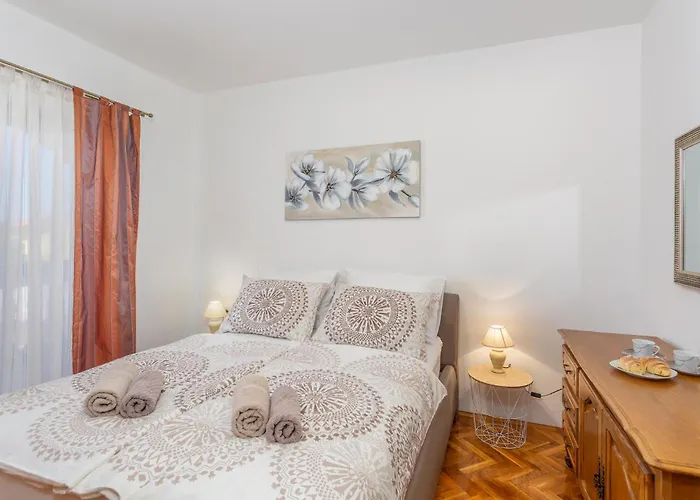 Apartament In With Wifi Malinska