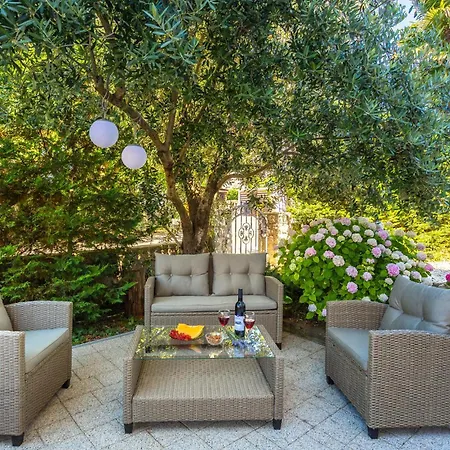 In With Wifi Apartman