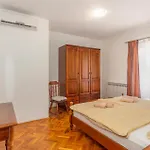Appartement Amazing Apartment In Malinska With Wifi
