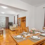 Amazing Apartment In Malinska With Wifi